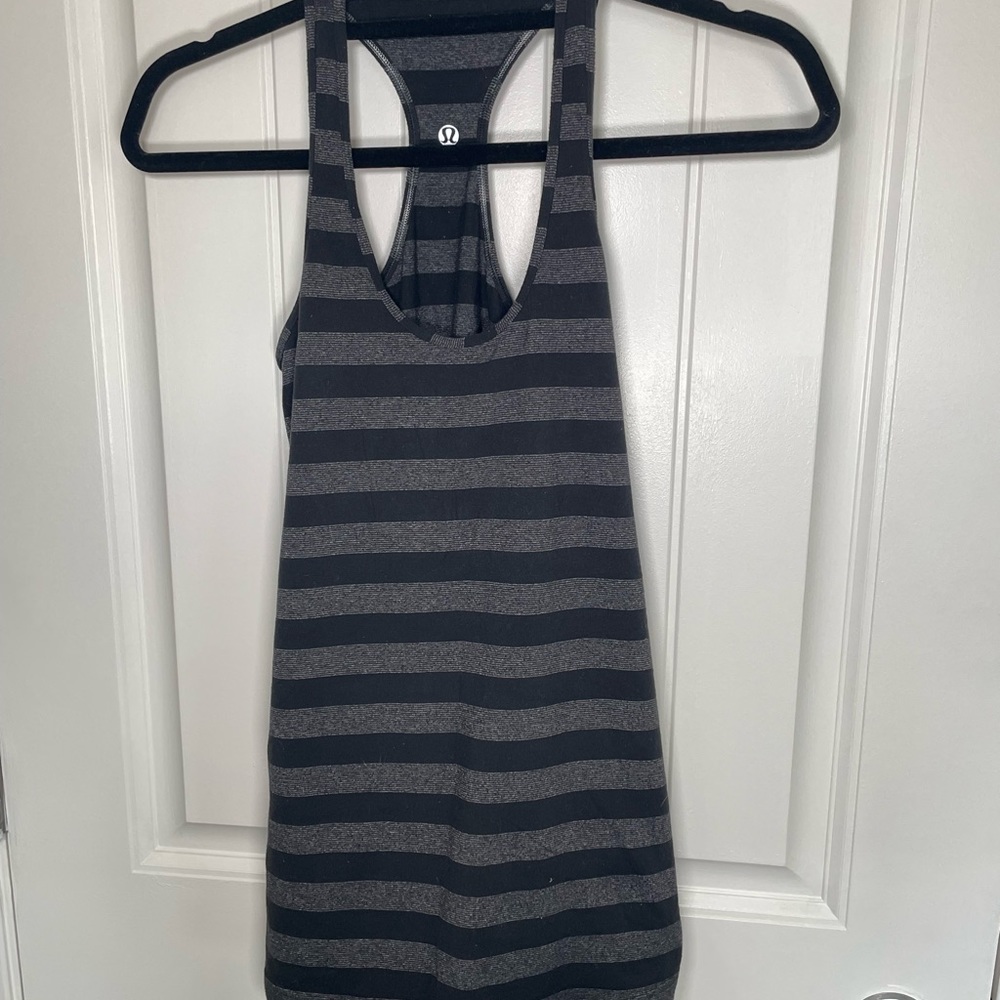 LULULEMON original cool racerback tank top!